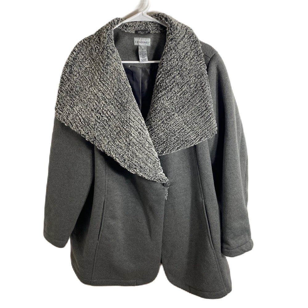 Catherine’s Gray Pea Coat 1X Faux Fur Collar Single Button Closure Jacket